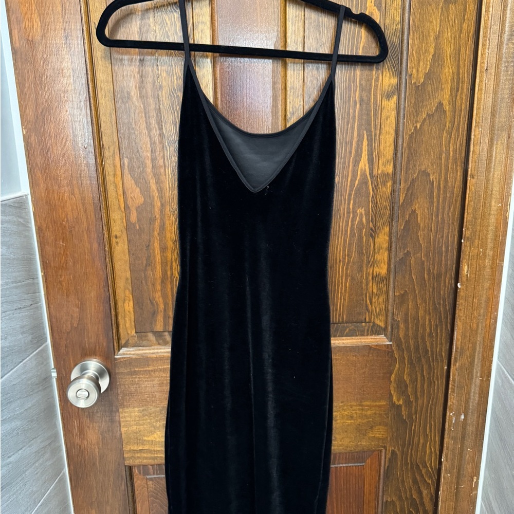 Elegant Black Velvet Dress